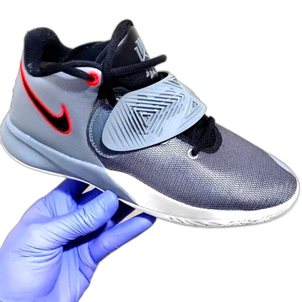 Nike Kyrie Flytrap Sneakers – Black/Grey/Red Basketball Shoes, Boys Size 7Y